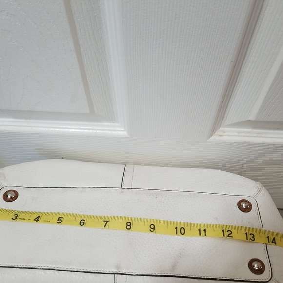 Coach Large Soho Off White Pebble Leather Tote Bag Handbag F13109. - Picture 11 of 13